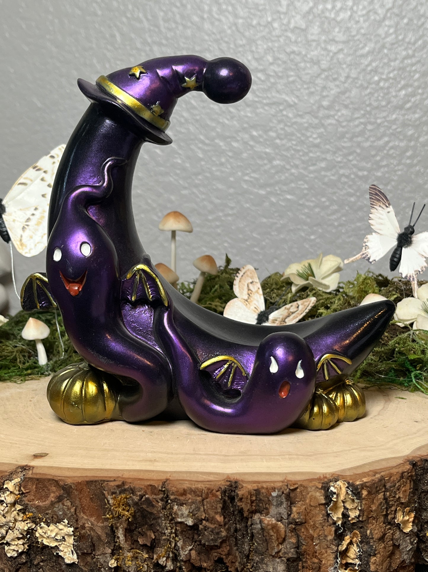 Moon and Ghost Sphere Holder