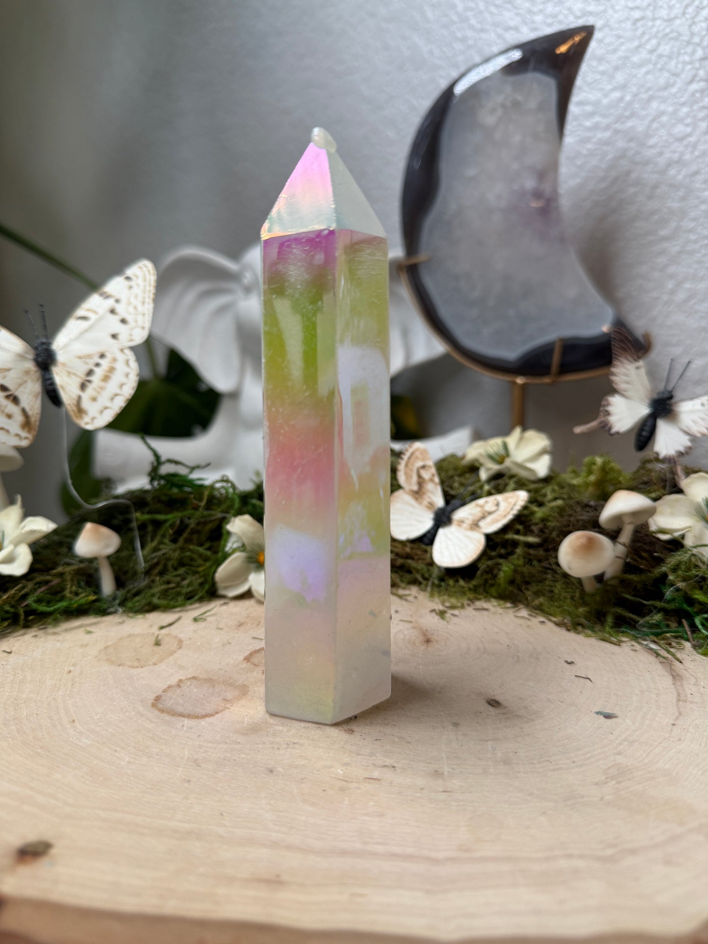 Aura Crystal Tower