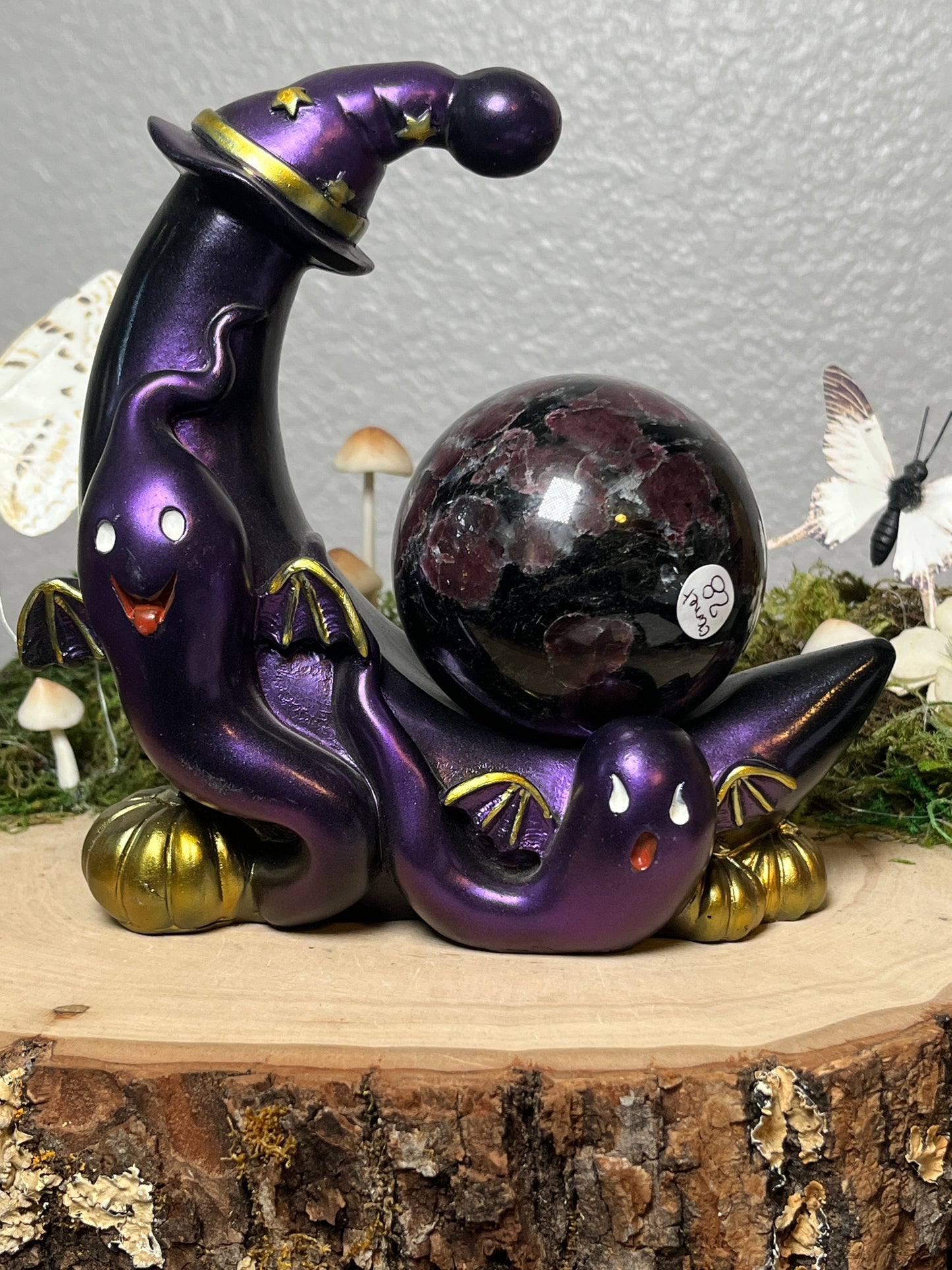 Moon and Ghost Sphere Holder