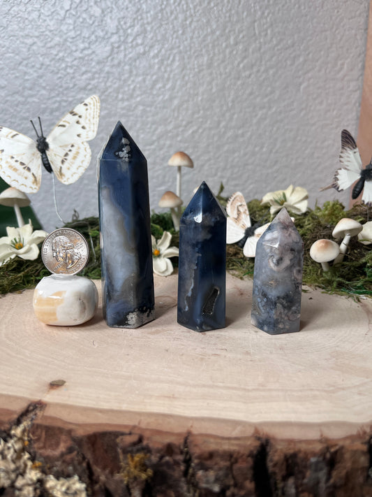 Blue Flower Agate tower
