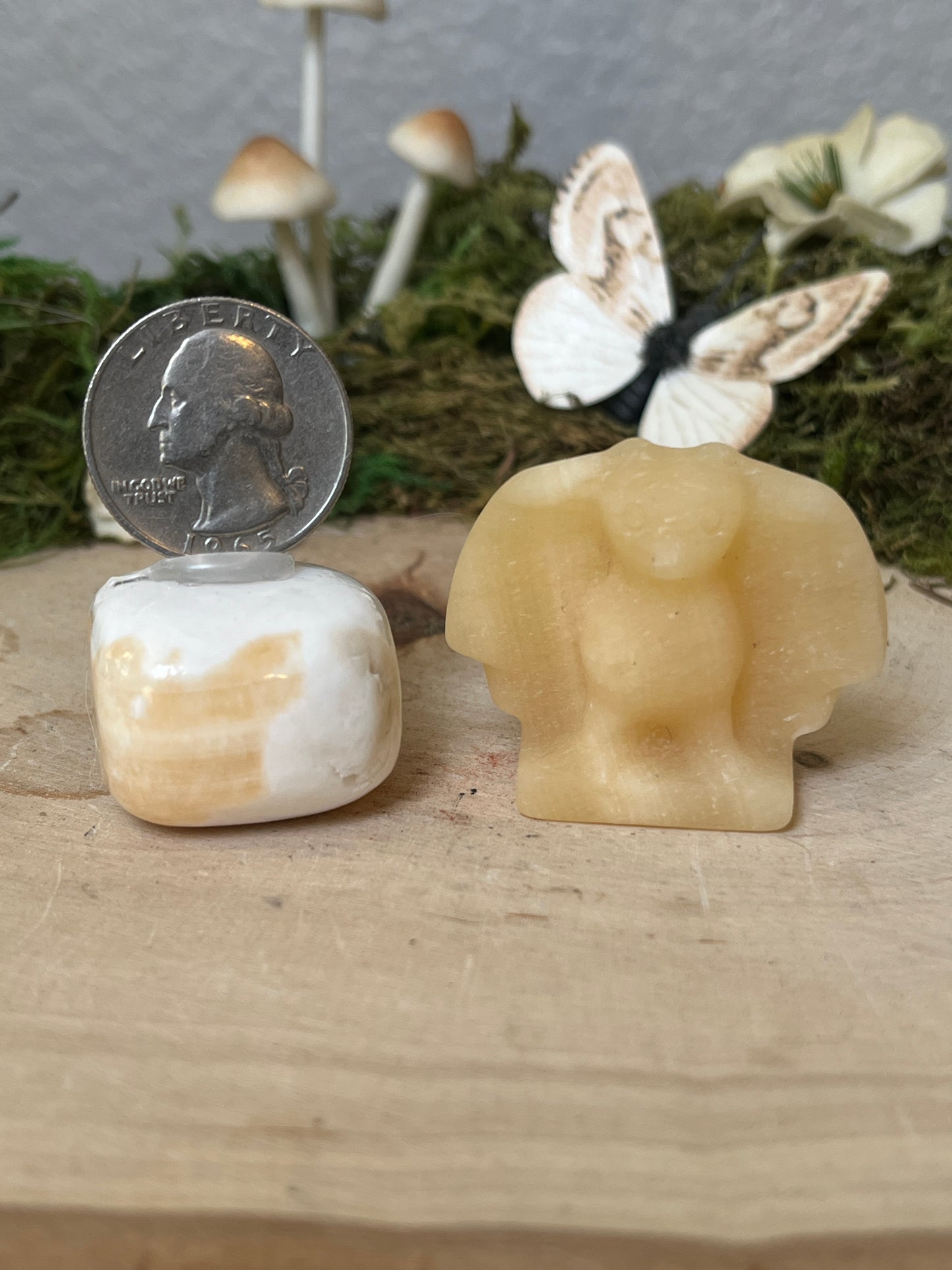 Yellow Calcite Bat
