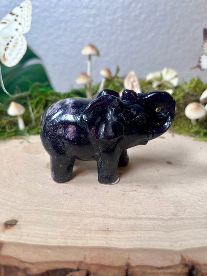 Lepidolite elephant